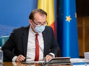 Cîțu este pentru obligativitatea vaccinării  anumitor categorii/foto: gov.ro