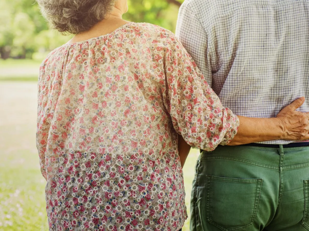 Pensionari jefuiți de 25.000€ după o vizită la bancă. Au vrut să meargă la mazgin, când deodată...