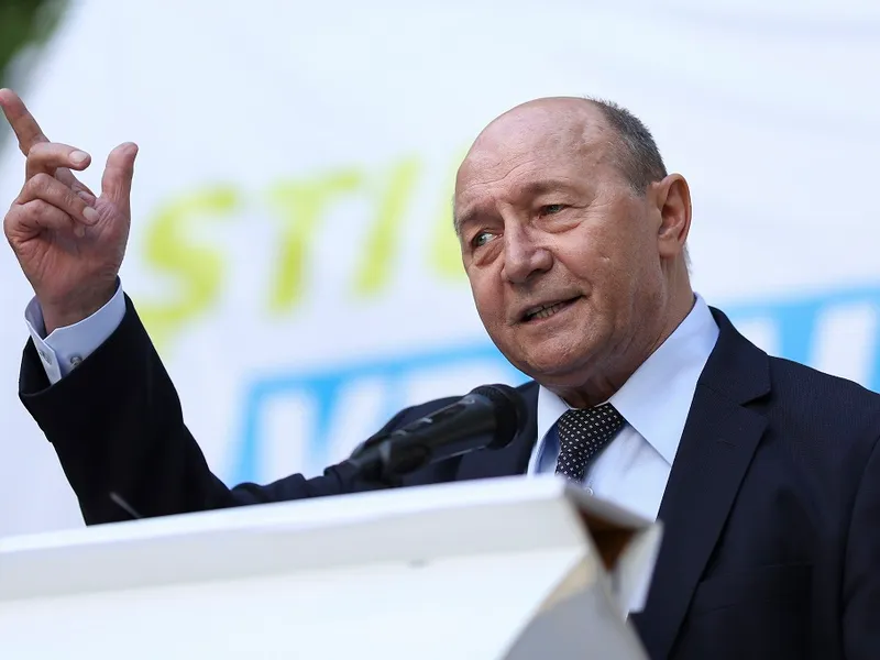 Traian Băsescu a fost internat la spital cu gripă Foto: Inquam Photos / Sabin Cirstoveanu - rol ilustrativ