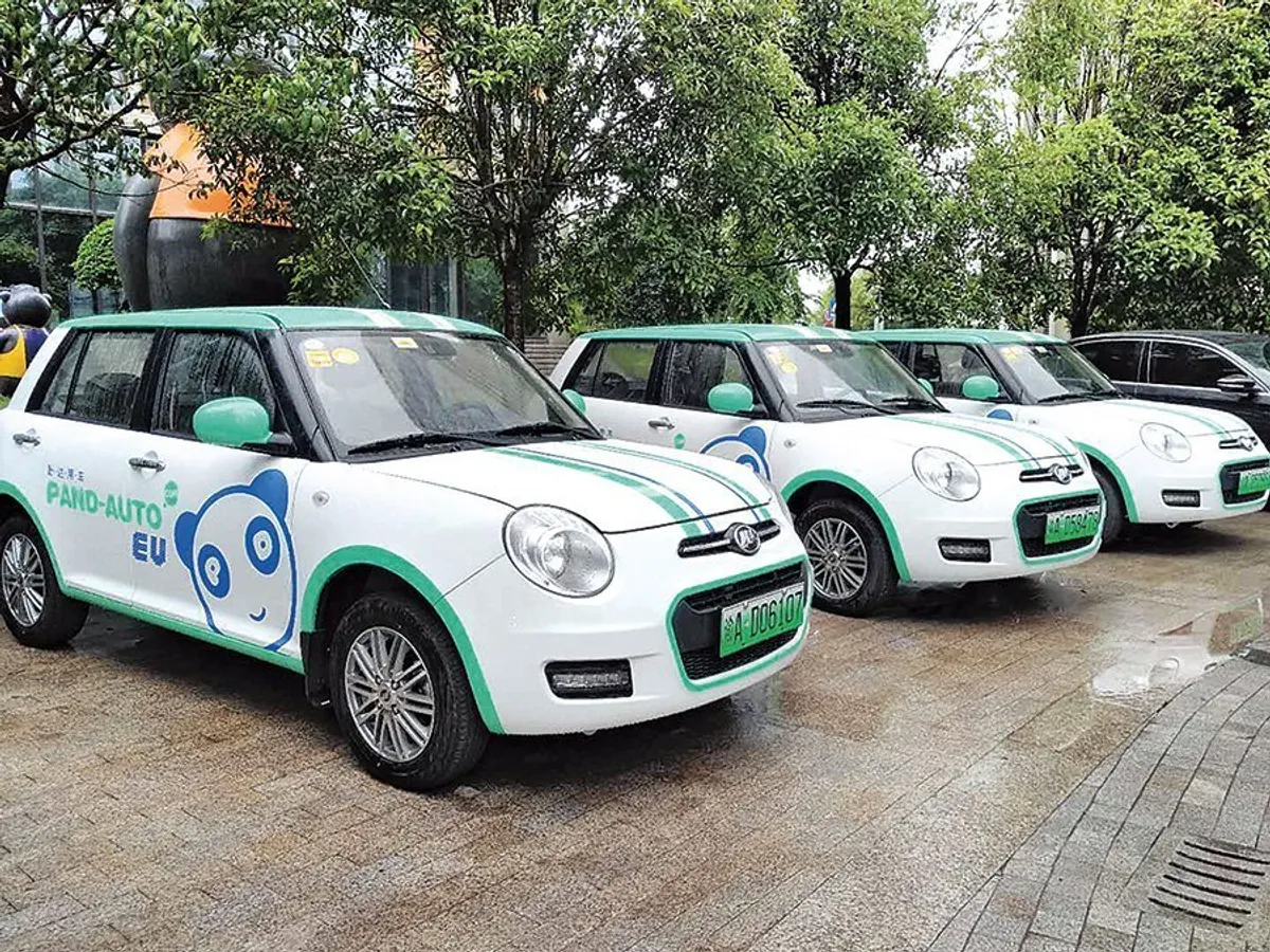 Autoturismele electrice fără pilot Pand-Auto