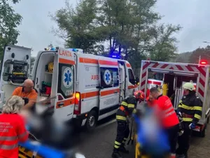 Accident mortal în Brașov. Căruță spulberată de o mașină. Un bărbat a murit sub privirile nepoților - Foto: Facebook/Ambulanța - Caracter ilustrativ