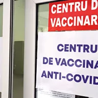 Promovare atipică: Autoritățile vor da bonuri de masă de 100 de lei persoanelor care se vaccinează. / Foto: digi24.ro