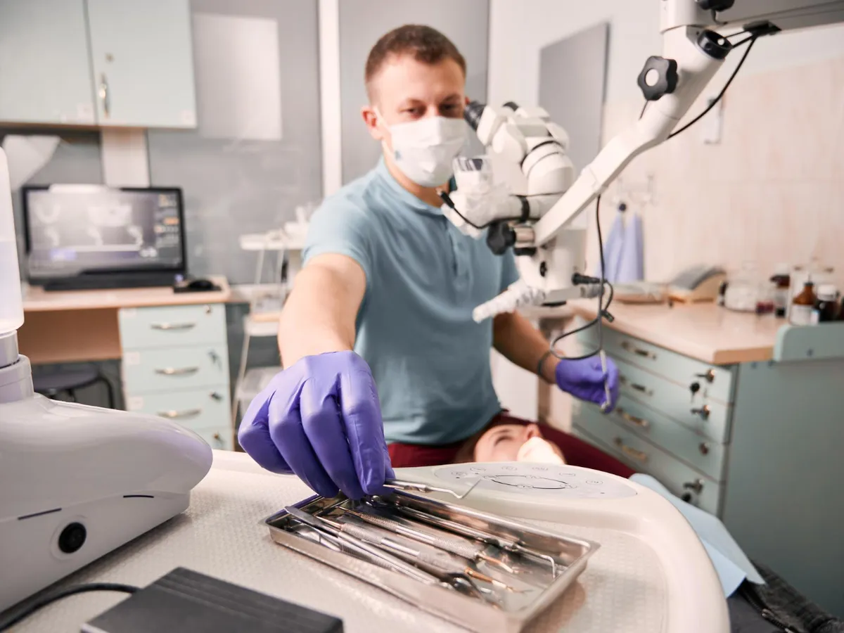 Colegiul medicilor, noi informații despre cazul fetiței care a murit la dentist. Ce spune despre avize?