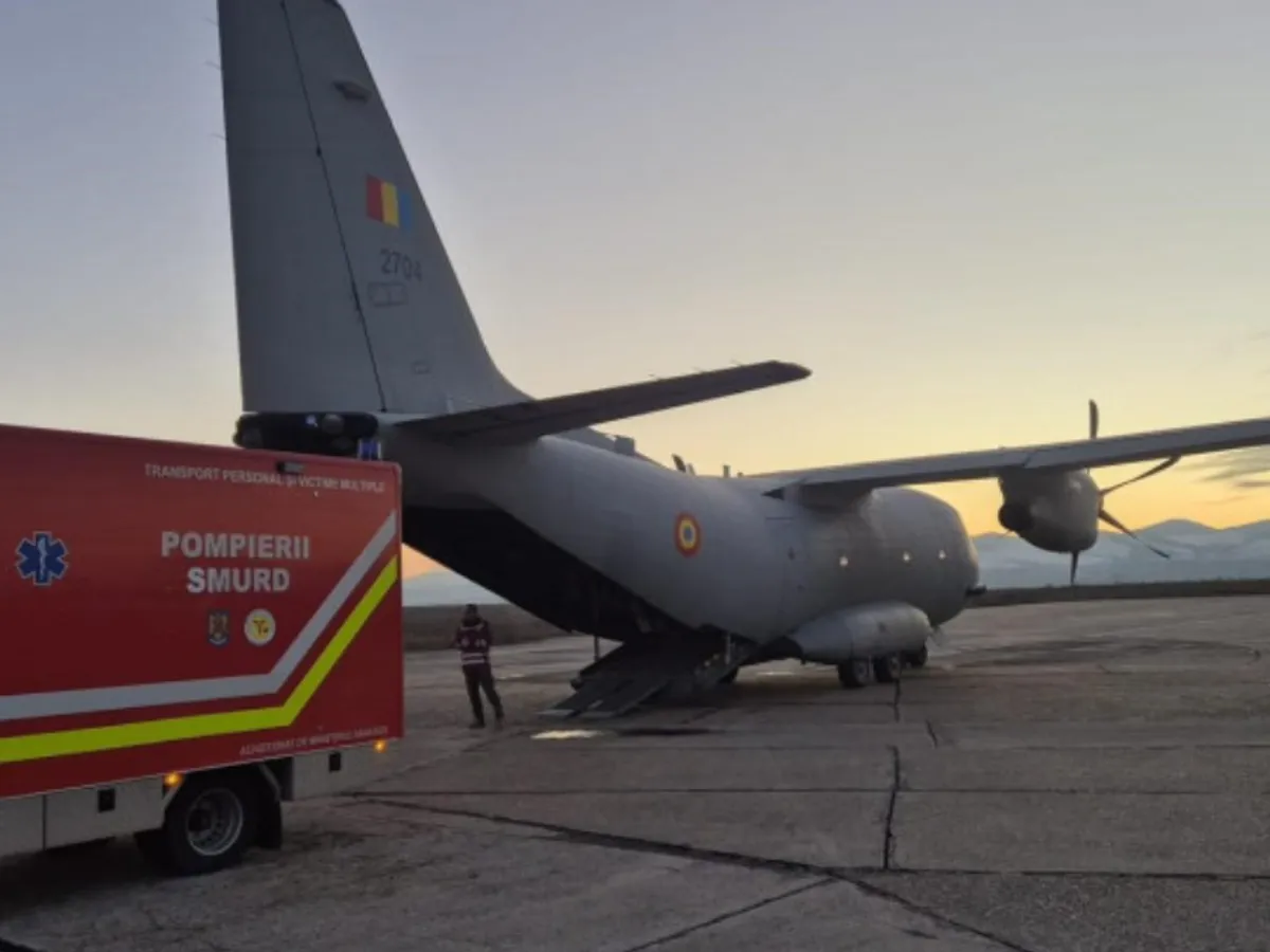 Trei pacienţi cu arsuri, transportaţi în Germania cu o aeronavă C-27J Spartan a Forţelor Aeriene Române - Foto: Ministerul Apararii Nationale, Romania Facebook