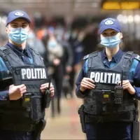 Polițiști la metrou/FOTO: Facebook
