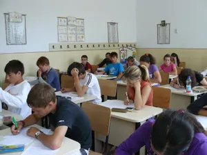 VIDEO Un elev din Bihor notat cu 2,80 a primit, după contestații, nota 8,70 la Evaluarea Națională/Profimedia