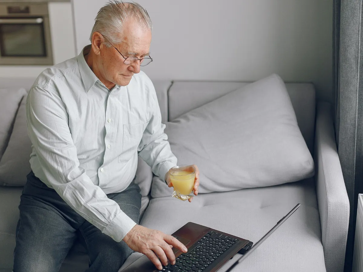 Pensionar - Foto: Magnific (Imagine cu rol ilustrativ)