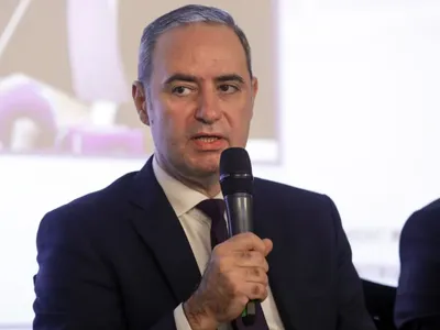 Ministrul Finanţelor, Alexandru Nazare, la o conferinţă de specialitate - Foto: INQUAM PHOTOS/Mălina Norocea