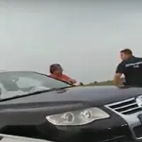 VIDEO Un vameș maghiar a îmbrâncit un român la Nădlac și a rămas fără loc de muncă Foto: Facebook