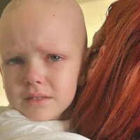 Strigătul unei mame către Ceruri: „Vă implor, nu-mi lăsați fiica să moară la doar cinci ani” - Foto: Facebook/ Victoria - Când speranța nu este de ajuns
