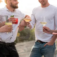 Care e primul lucru pe care trebuie să-l faci în caz de intoxicație cu alcool? Altfel devine o dramă - Foto: Freepik.com (rol ilustrativ)