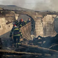 Pensiunea Ferma Dacilor  fost mistuită de flăcări Foto: profimediaimages.ro