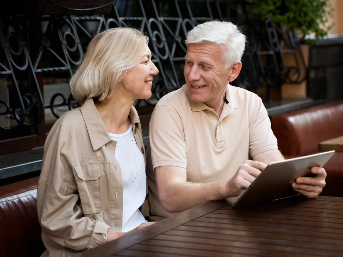 În ce județe sunt cele mai mari pensii și cele mai mici? Diferențe de 1.900 lei. Contează vechimea și grupele?