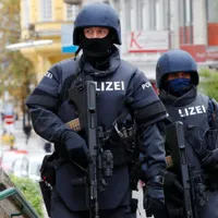 Poliția austriacă după atentatul din Viena/FOTO: REUTERS