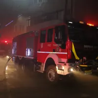 Incendiu la un bloc de locuințe din Craiova. Focul a pornit de la o lumânare uitată aprinsă/FOTO: Facebook/ISU