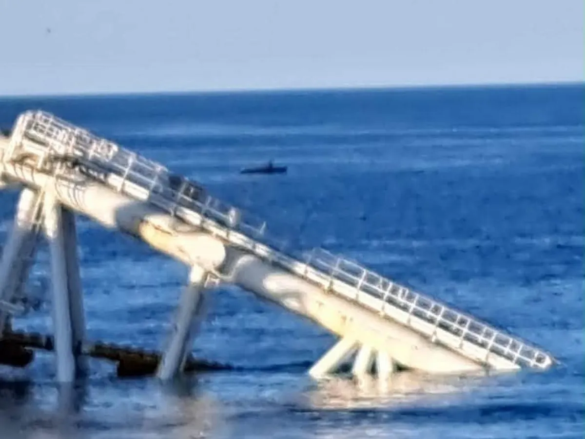Un avion de luptă F-16 al Armatei Române a reușit să distrugă cu tunul de bord o dronă marină încărcată cu explozibil în aproppiere de platforma  petrolieră Neptun Deep din Marea Neagră - Foto: Facebook / Radu Miruță