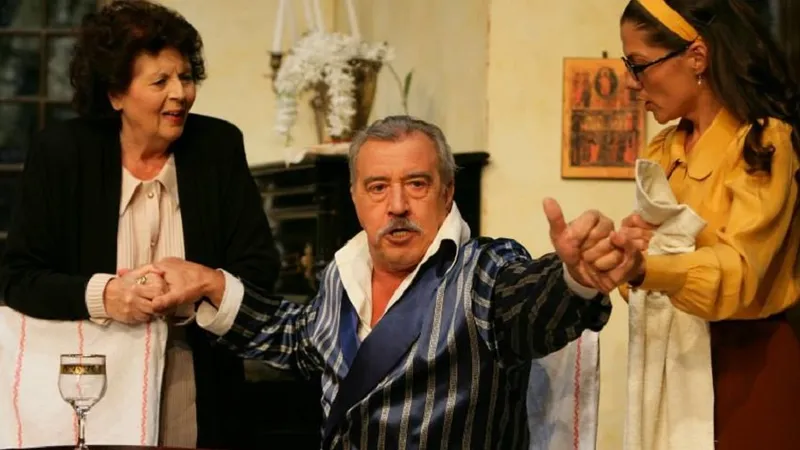 in teatru