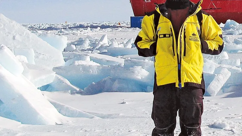 Markus studiază calotele glaciare