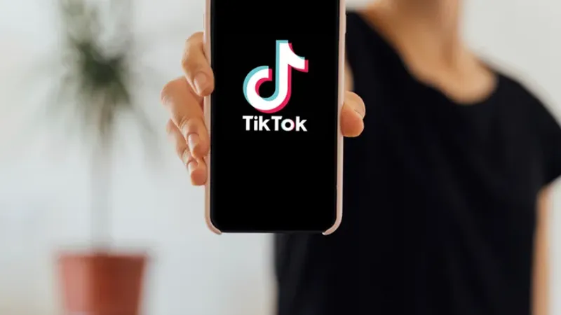 Avertisment: Conturi false pe TikTok, care folosesc numele și sigla SRI. Răspândesc informații false - Foto: Foto: Profimedia Images (Imagine cu rol ilustrativ)