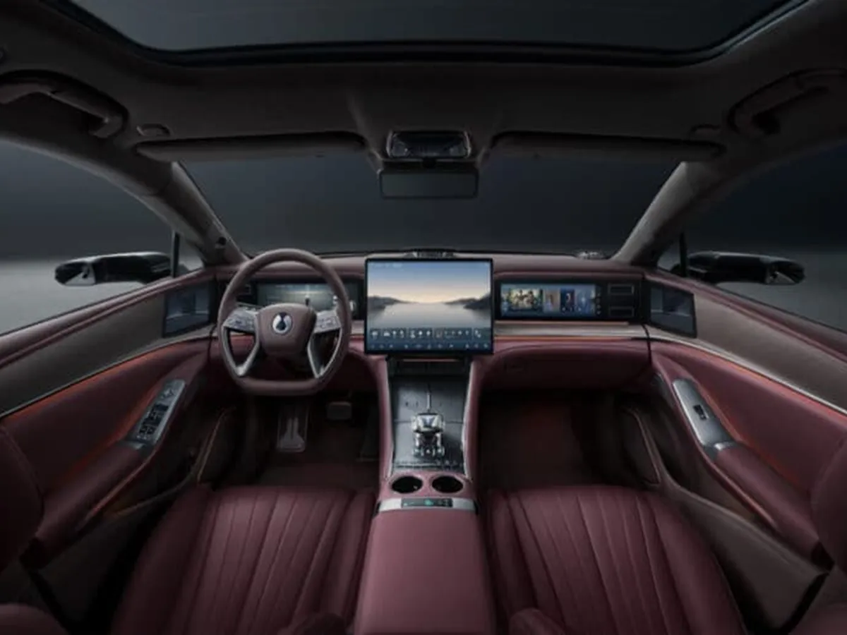 Constructorul chinez de mașini electrice BYD a preluat total Denza de la Mercedes și atacă Europa - Foto: carnewschina.com