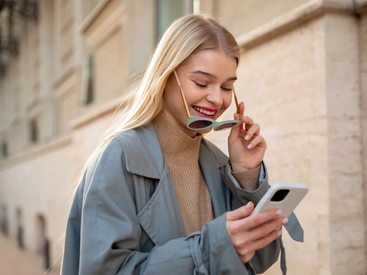 Meta va vinde abonamente cu funcţii premium pe Facebook, Instagram şi WhatsApp. Ce noutăți vor aduce - Foto: Freepik (Imagine cu rol ilustrativ)