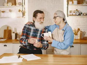 Creștere de pensie consistentă. Parlamentul vrea „dublarea bonificației”. Care pensionari iau banii? - Foto: Freepik