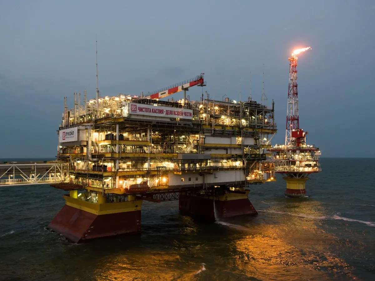 Platformă Lukoilt - Foto: Profimedia Images (imagine cu rol ilustrativ)