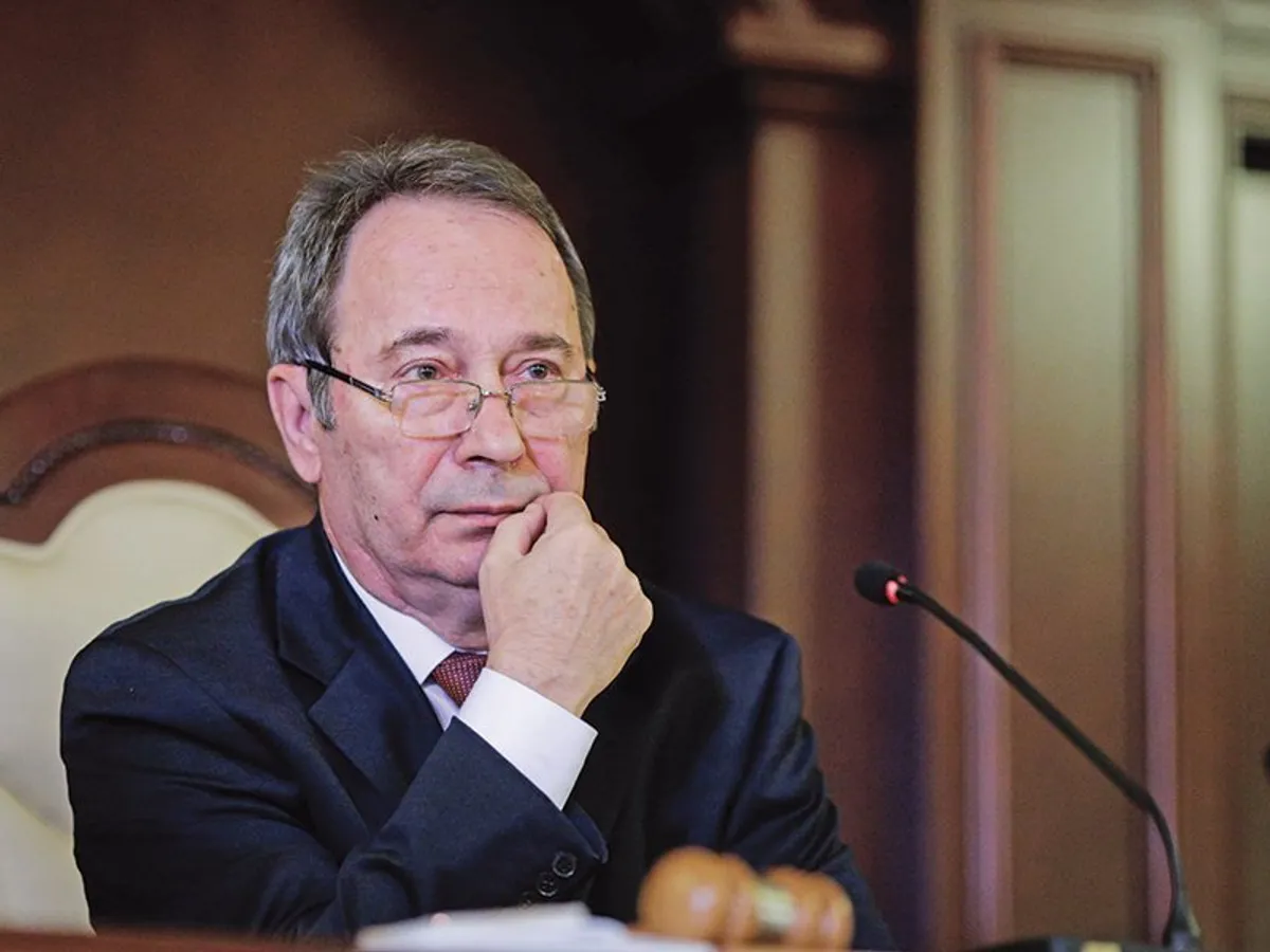 Valer Dorneanu, președintele Curții Constituționale, este un apropiat de PSD