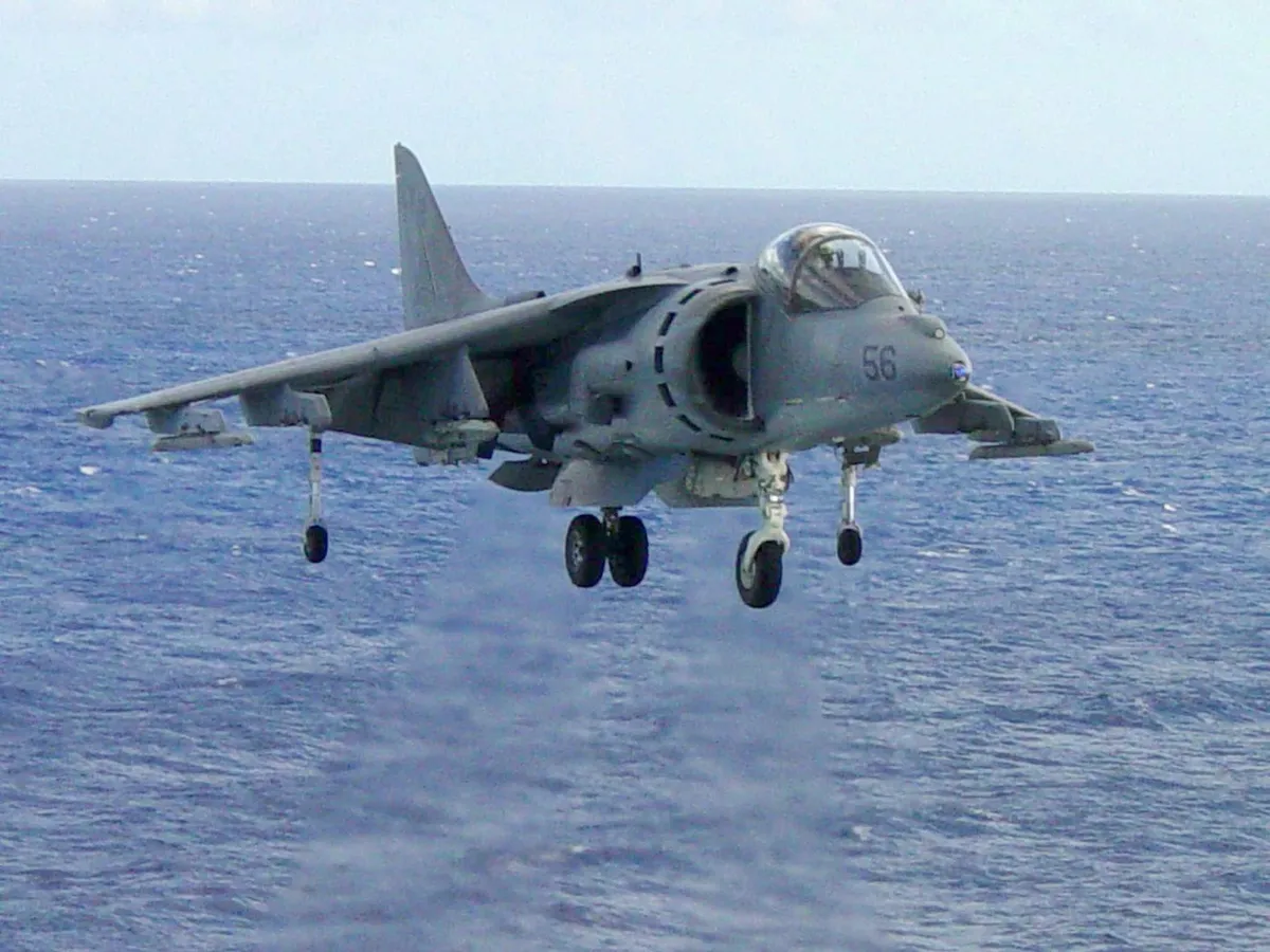 55 de ani de luptă. S-a încheiat era celebrului avion cu decolare verticală Harrier în armata SUA