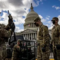 Militari din Garda Națională și Capitoliul SUA/FOTO: Getty