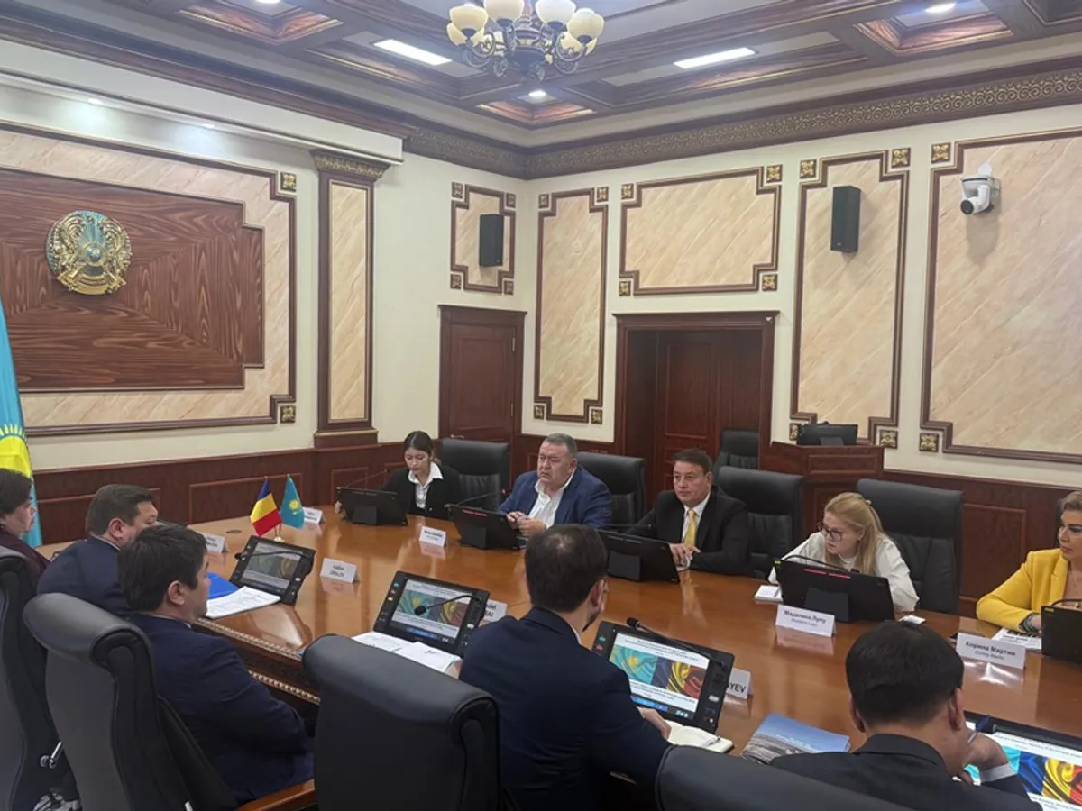 Președintele Camerei de Comerț și Industrie a României, Mihai Daraban, a avut o întâlnire oficială cu guvernatorul regiunii Mangystau (Kazahstan),  Kilybai Nurdaule Foto: CCIR