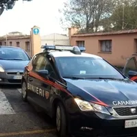 Doi români, prăpăd în Italia. Au furat produse de un milion de euro de la cele mai cunoscute mărci  - Foto: Carabinieri / imagine cu caracter ilustrativ