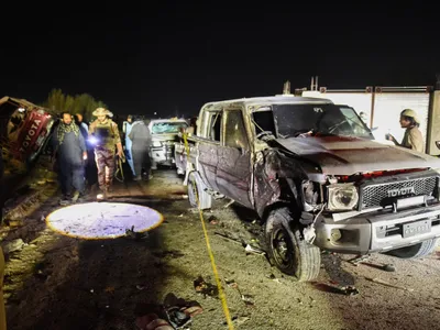Un atentat cu bombă ucide 15 persoane lângă un miting politic din Pakistan - Foto: Profimedia Images