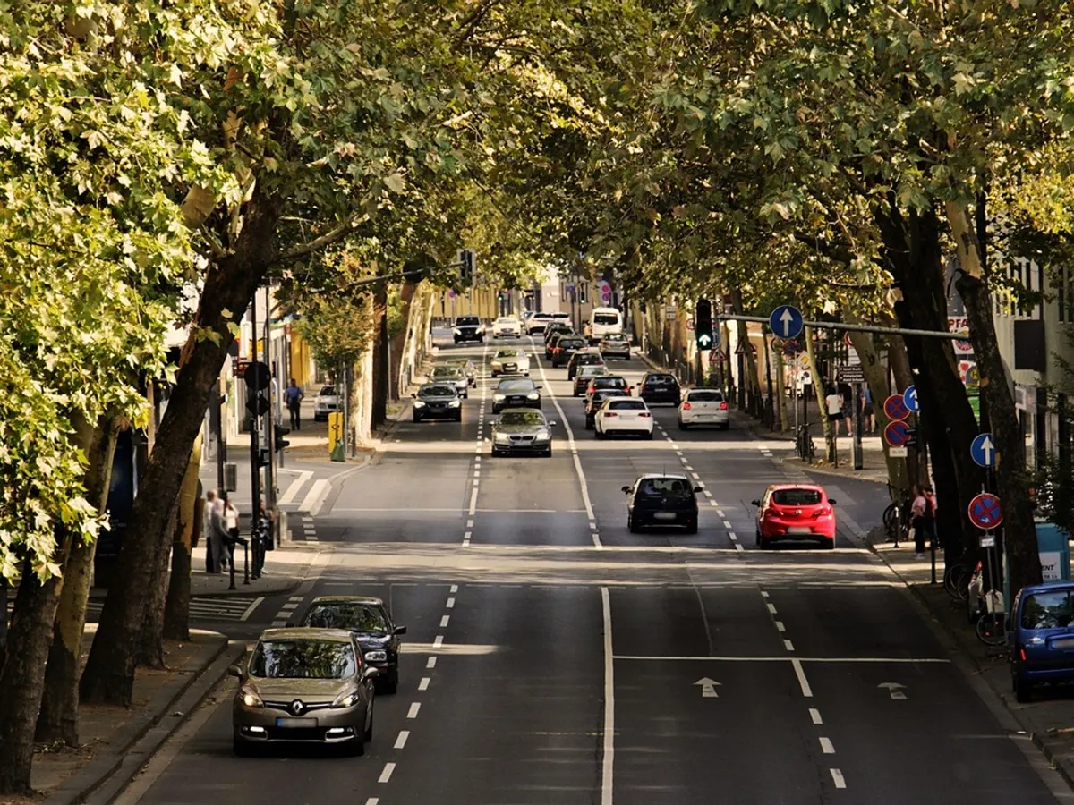 Proiectul de taxare a mașinilor poluante din centrele marilor orașe, amânat de Guvern - Foto: Pixabay(imagine cu rol ilustrativ)