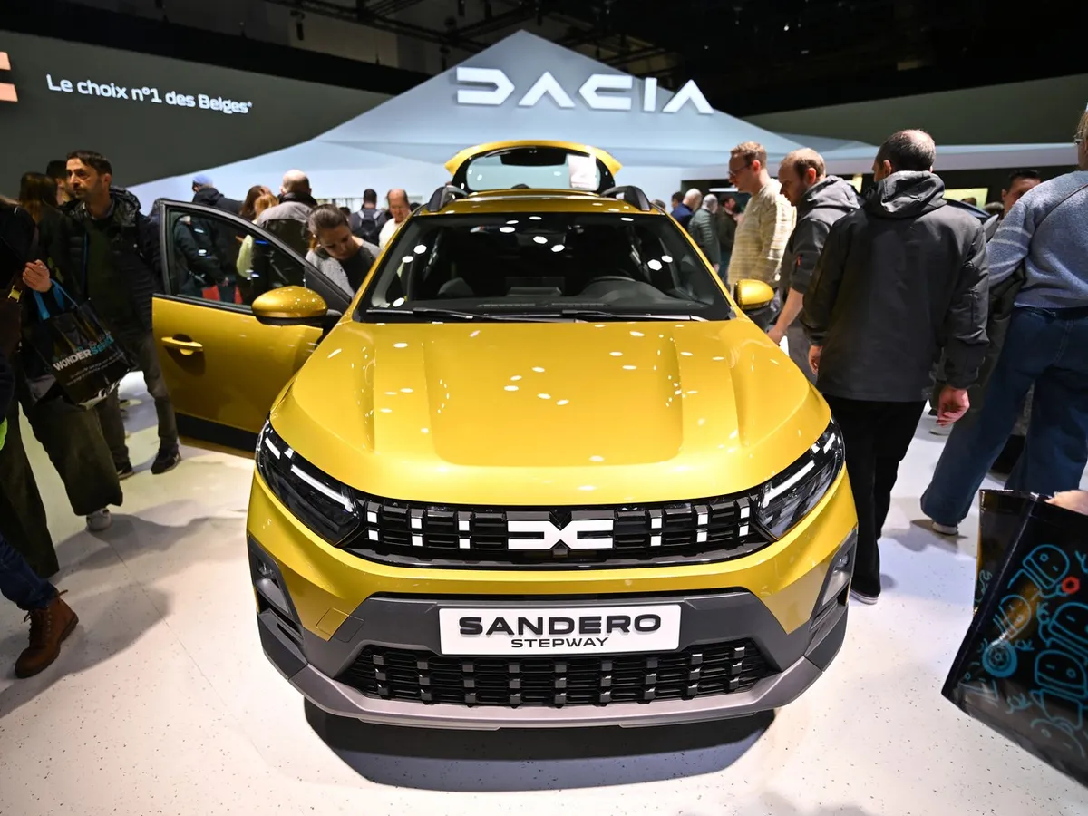 Dacia Sandero, campioană în raliul vânzărilor de mașini din Europa al doilea an consecutiv. Duster, în Top 10