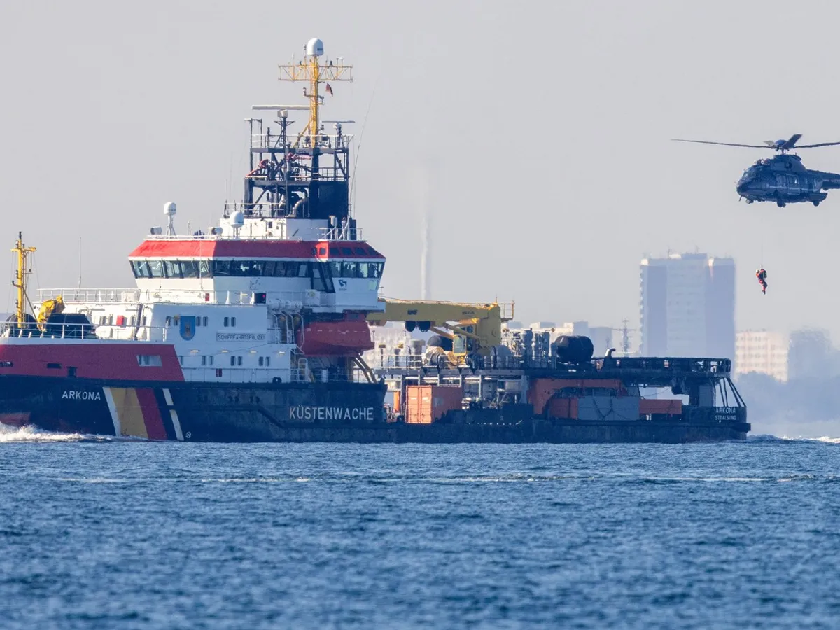 Război total petrolierelor lui Putin. Încă cinci pe lista neagră a SUA. Unul, atacat cu drone în Marea Neagră