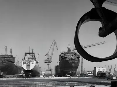Șantierul Naval Tulcea în anii 1980 - Foto: Facebook / Motoc Corneliu