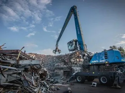 Dezastru, la un centru de colectare a fierului vechi din Galați - Foto: News.ro