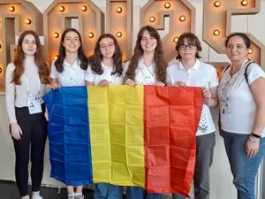 Patru medalii pentru echipa României, la Olimpiada Europeană de Informatică pentru Fete - Foto: Facebook / Ministerul Educației