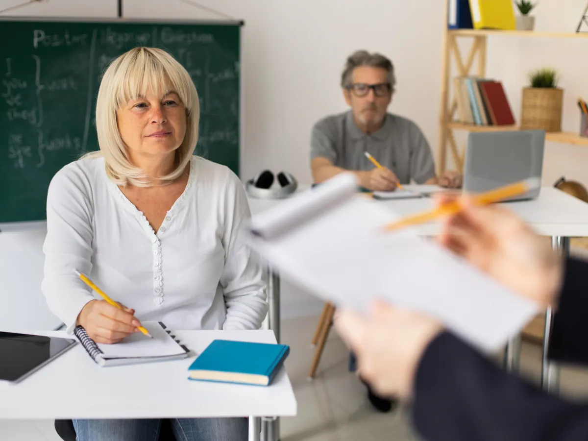 Cum să-ți îmbunătățești sănătatea creierului după ce ajungi la pensie. Te va ajuta și la fizic