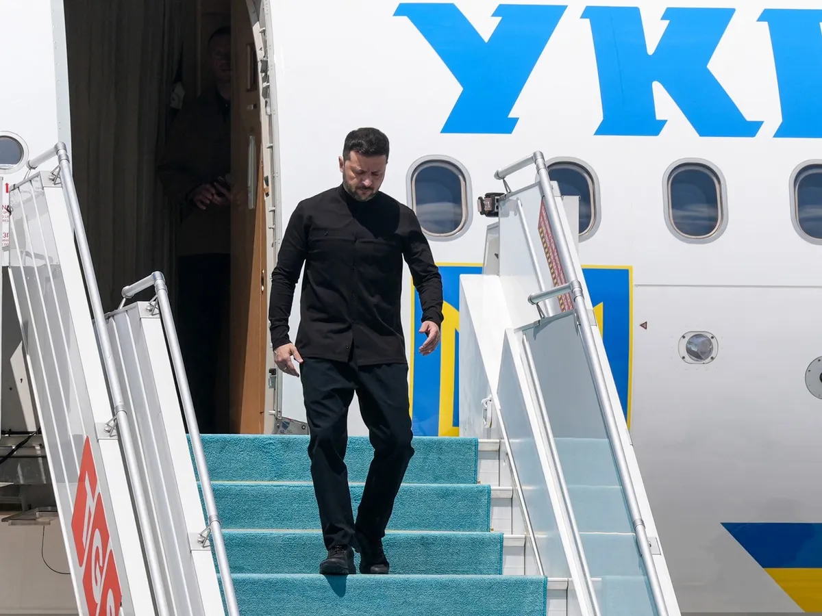 O dronă „aproape a lovit” avionul lui Zelenski, când pleca din Moldova. Să fie cea care a zburat prin România?