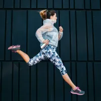 Un producător celebru de pantofi și haine sport dă 500 de angajați afară. Ce face concurența? - Foto: Freepik (rol ilustrativ)