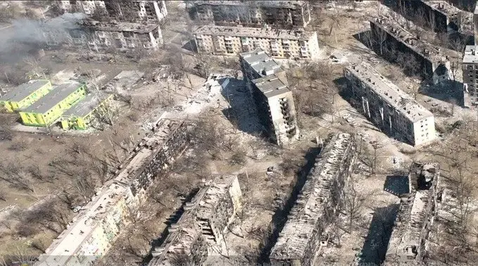 Imaginile dezastrului din Mariupol. Orașul este în ruine: "Locuitorii de Mariupol se roagă să moară"/FOTO: Twitter/pravda