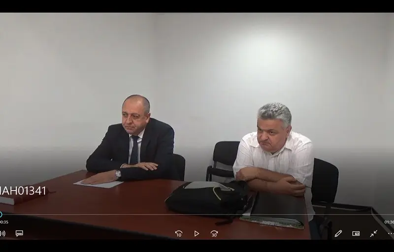 Col. Doru Paraschiv (dreapta) și gen. Marian Hăpău, șeful DGIA, în timpul confruntării de la DIICOT         Sursa: Captură video DIICOT