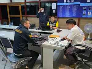 Cum a ajuns o româncă să rămână fără 8.600 de dolari în timp ce era în vacanță. Îi avea pe card - Foto: khaosodenglish.com