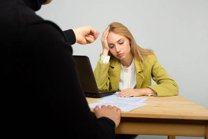 Angajată concediată - Foto: Freepik (Imagine cu rol ilustrativ)