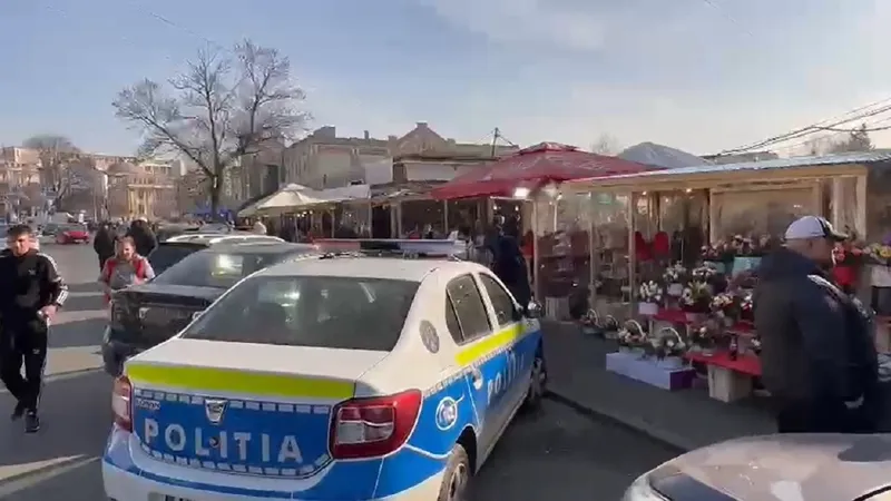 Percheziții la Piața de Flori din București FOTO: captură video amator