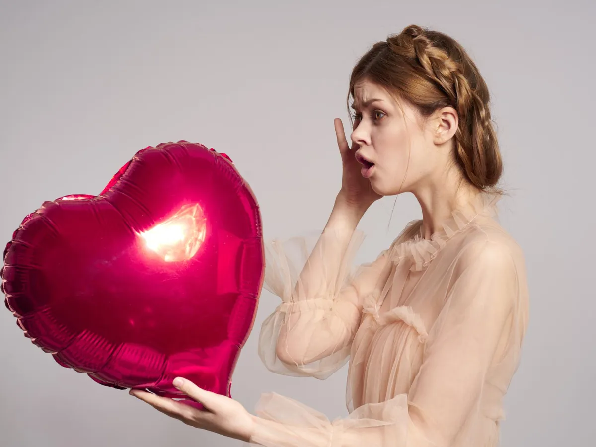 Horoscop decembrie al iubirii și prieteniei. Pești - căldură, Săgetător, Taur - atașament, Leu - dramă