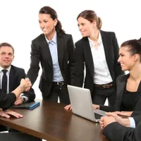 Care români primesc 2.250 de lei în plus la salariu dacă merg la serviciu? - Foto: pixabay (rol ilustrativ)