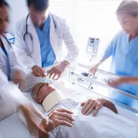 Un roman a mâncat pește și a ajuns la spital Foto: Freepik.com - rol ilustrativ